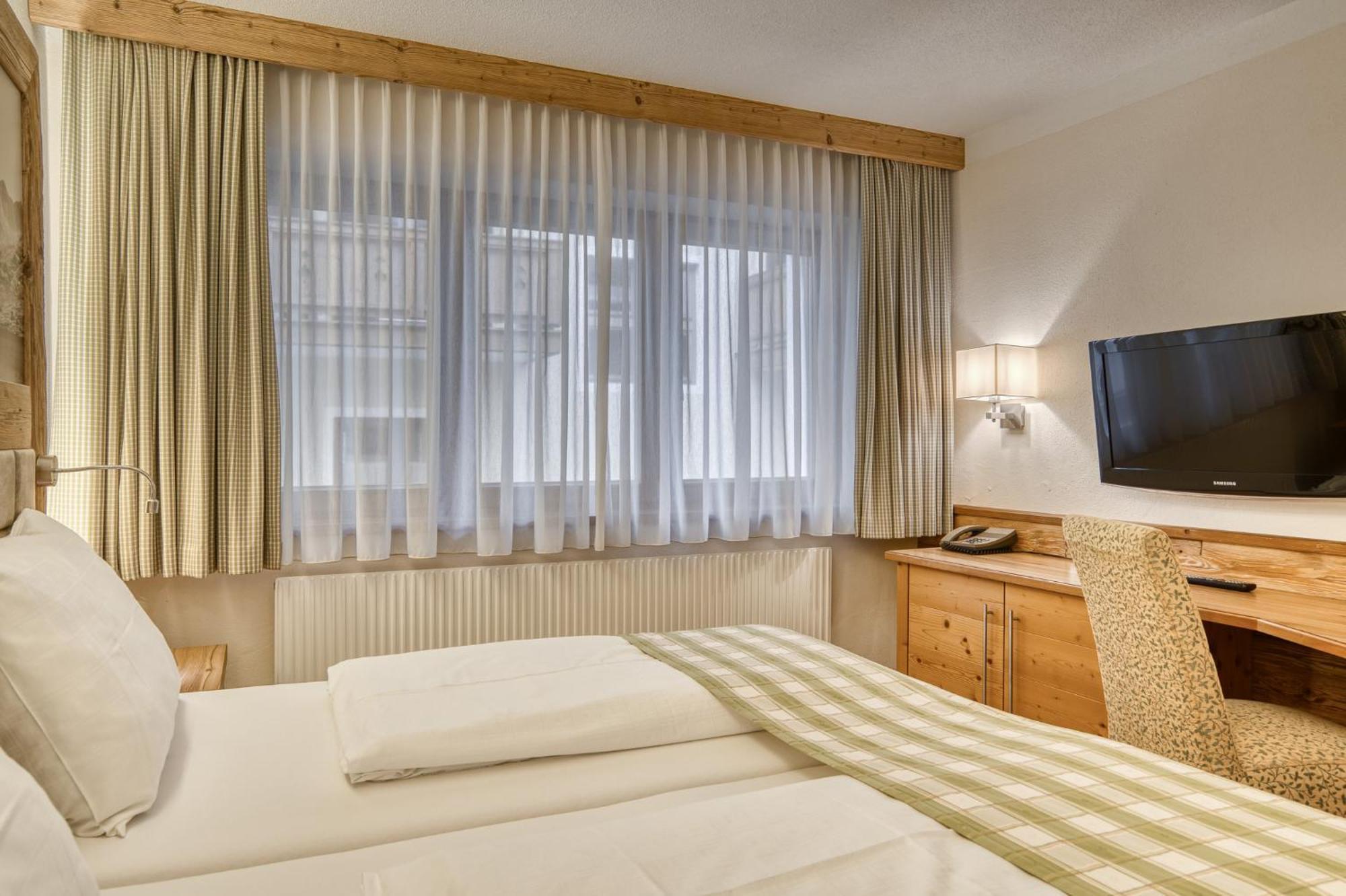 Hotel Alte Post Fieberbrunn Szoba fotó