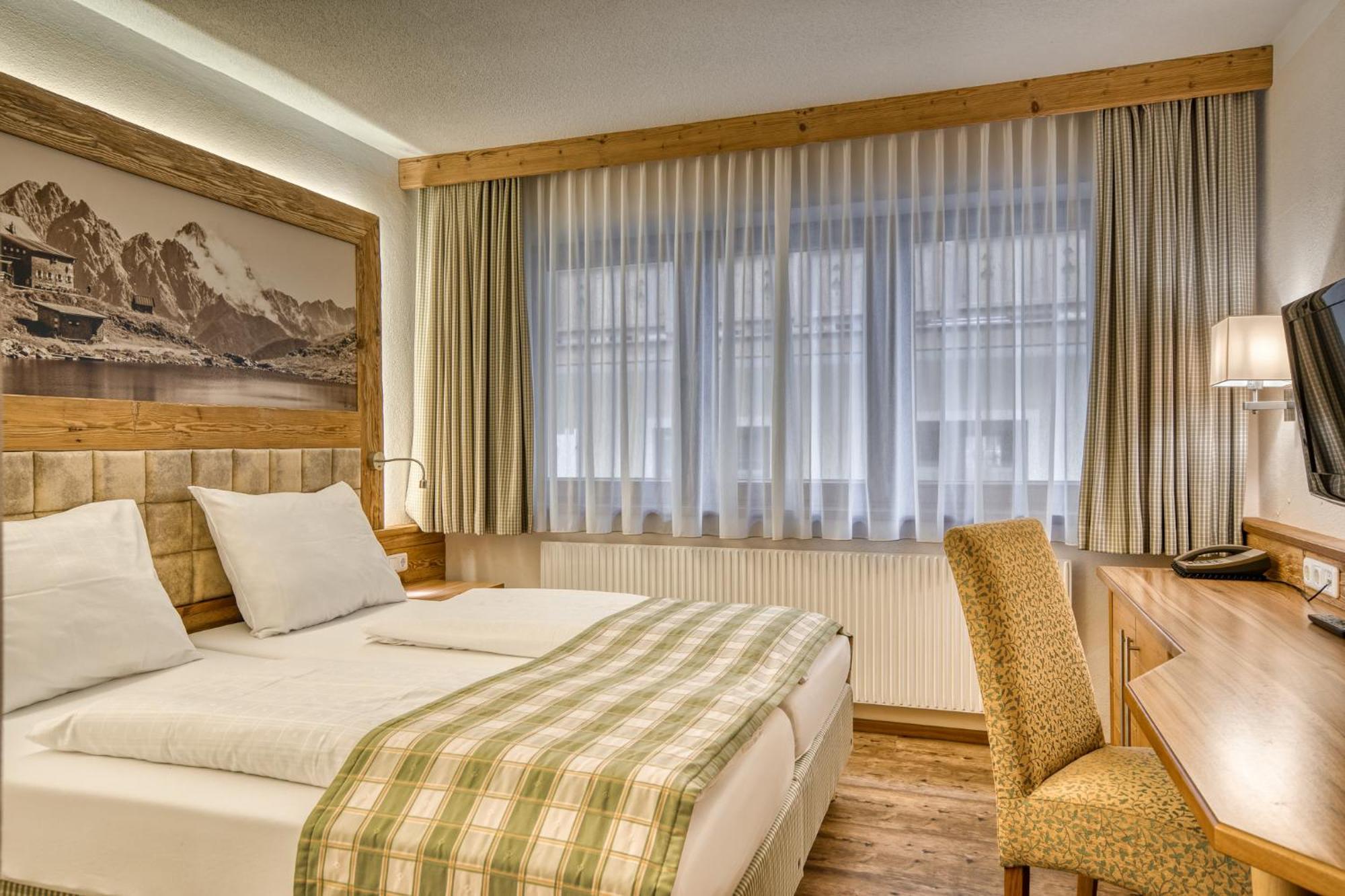 Hotel Alte Post Fieberbrunn Szoba fotó
