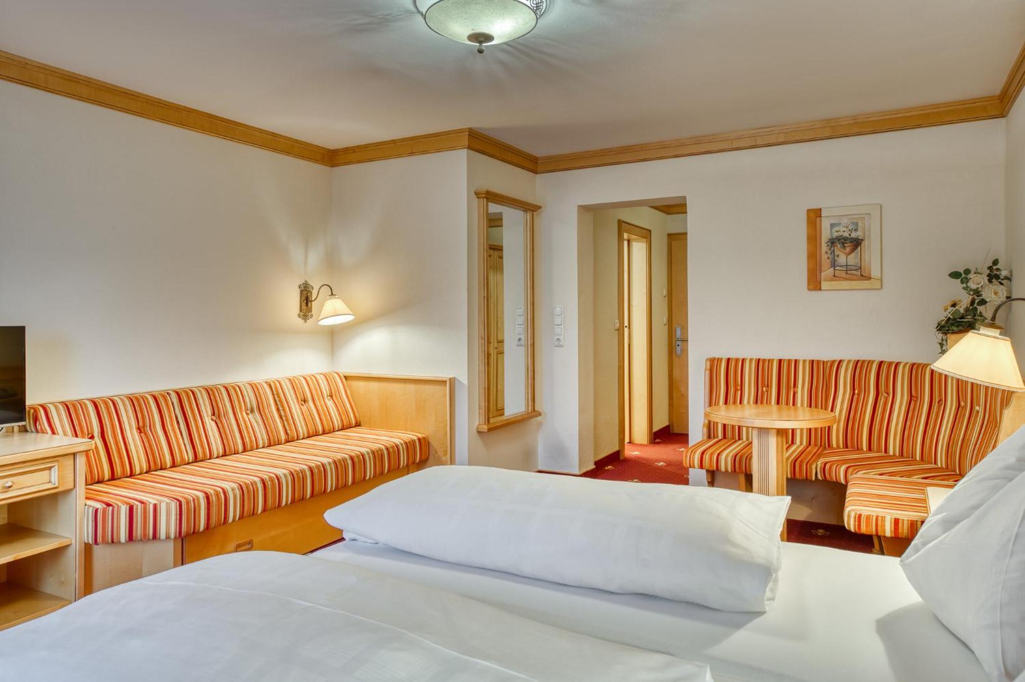 Hotel Alte Post Fieberbrunn Szoba fotó